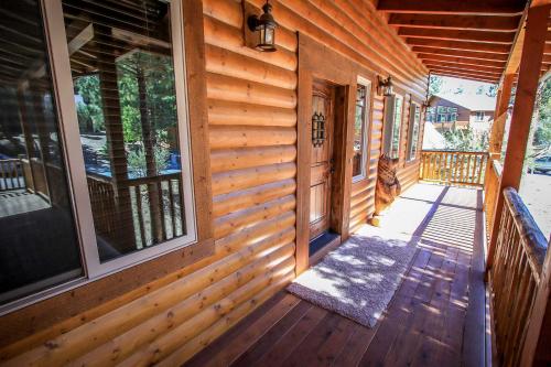 Cornerstone Lodge-1559 by Big Bear Vacations - image 3