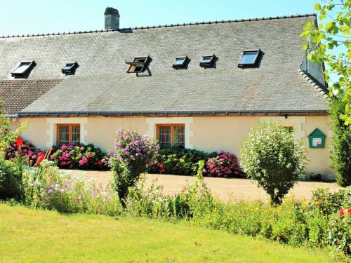 Gîte Chouzé-sur-Loire, 6 pièces, 14 personnes - FR-1-381-515 gîte à louer Brain-sur-Allonnes