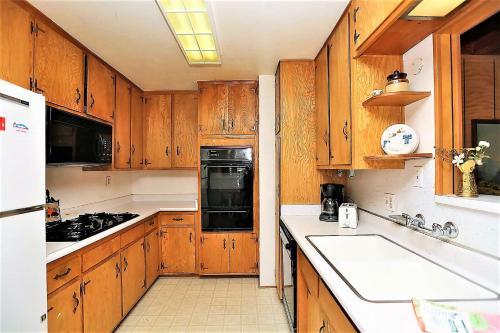 Vista Pines-234 by Big Bear Vacations - image 7