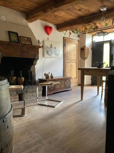 La casina del prete in Caprese Michelangelo
