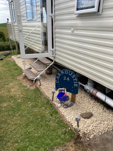 Luxury caravan at Turnberry - short walk to beach