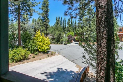 Diamond Houzz-1867 by Big Bear Vacations - image 3