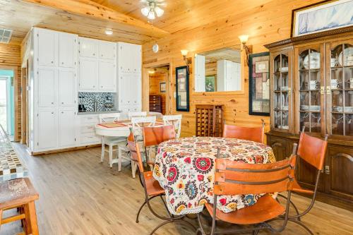 Cabin by the Sea in Gilchrist, USA
