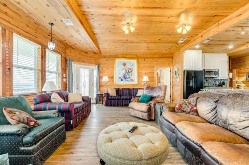 Cabin by the Sea in Gilchrist, USA