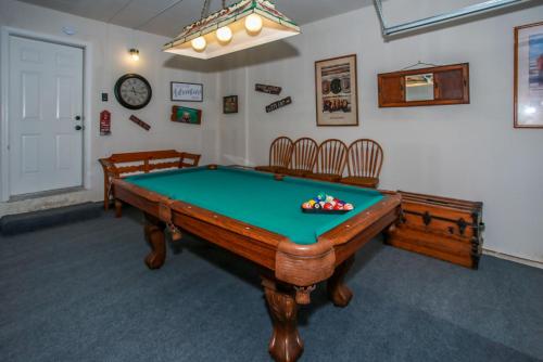Kitkats Hideaway-1874 by Big Bear Vacations - image 10