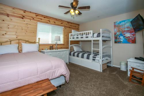 Kitkats Hideaway-1874 by Big Bear Vacations - image 12