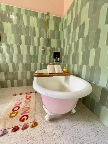Babinda Quarters Room Type - Triple Room Babinda Quarters Room Type - Triple Room