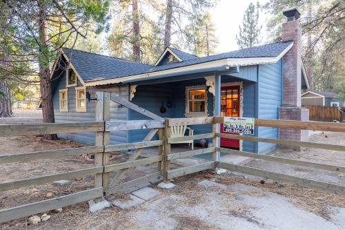 Mountain Cottage-1882 by Big Bear Vacations - main image