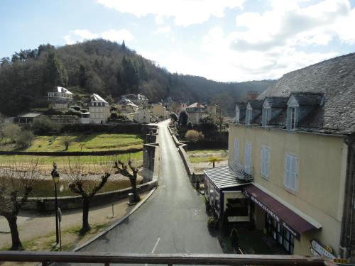 Hôtel Restaurant Aux Armes D'Estaing - KB HOTEL GROUP