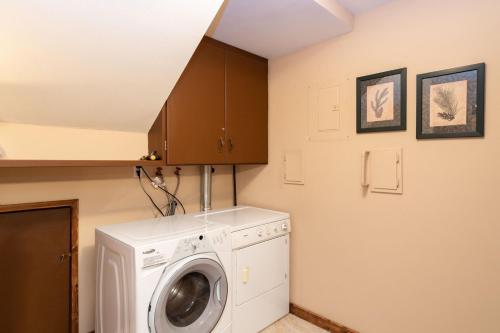 Luxury Lodge-1888 by Big Bear Vacations - image 12