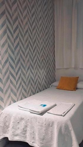 Single Room image 2