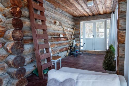 A room (or 2 or 3) in a Lapland House of Dreams 5