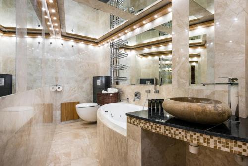 Aparthotel Stare Miasto - image 2