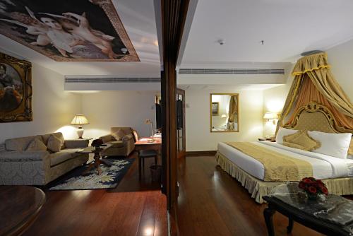 room detail thumbnail 0