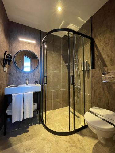 Weingart Seaside Hotel, Стамбул (фото 11)