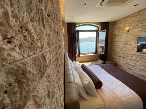Weingart Seaside Hotel, Стамбул (фото 5)
