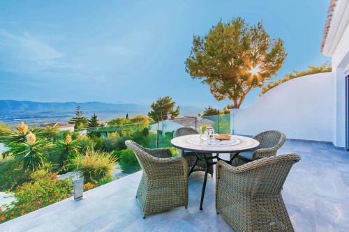  Villa Octante by Villa Plus in Montgo