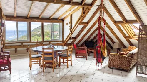 Παροχές, Chez Claire & Eric in Τέρε-ντε-Χαούτ