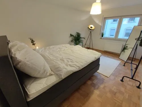ZEN Apartments - Exklusive Suite - Luxus - Boxspringbett in Karlsruhe, Deutschland