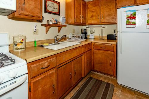 Birdie Cabin-1328 by Big Bear Vacations - image 10