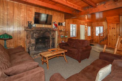 Beary Fun Escape-1445 by Big Bear Vacations - main image