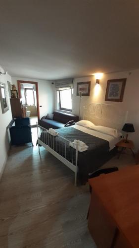 1 queen bed