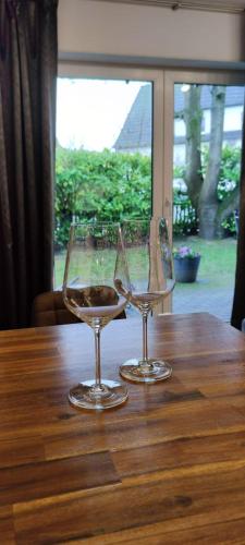 Apartment 1 mit Terrasse und PKW-Stellplatz in Leverkusen, Deutschland