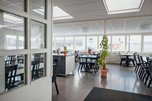 Kajkanten Restaurang B&B in Ornskoldsvick