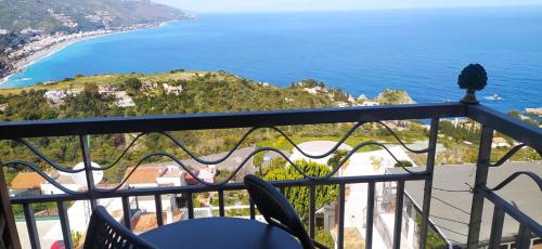 Blue Sky House - image 4