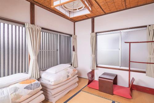 Japanese-Style Twin Room with Shared Bathroom