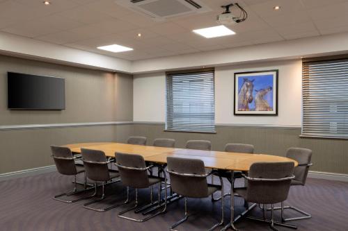 Jurys Inn Glasgow - image 11