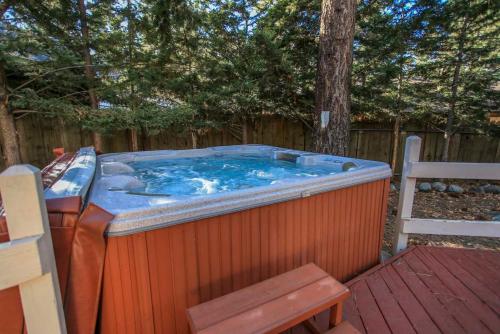 Cozy up to Summit-1651 by Big Bear Vacations - main image