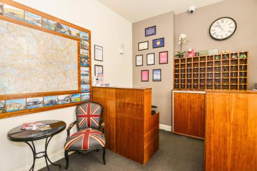 Lobby, Chelsea Guest House in Lambeth
