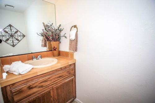 Viking Estate Condo-1657 by Big Bear Vacations - image 5