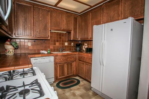 Viking Estate Condo-1657 by Big Bear Vacations - image 7