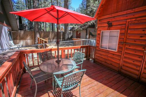 Cottage in the Pines-1667 by Big Bear Vacations - image 12