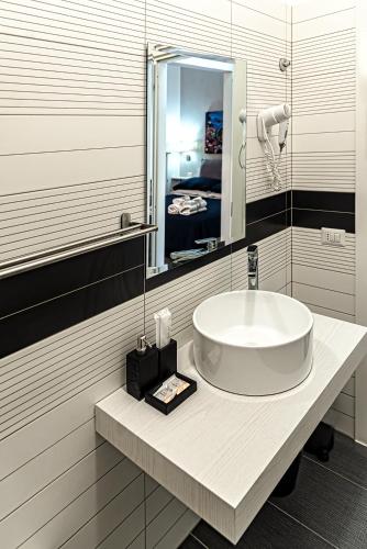 Terra Mia Room Type - Queen Suite with Spa Bath