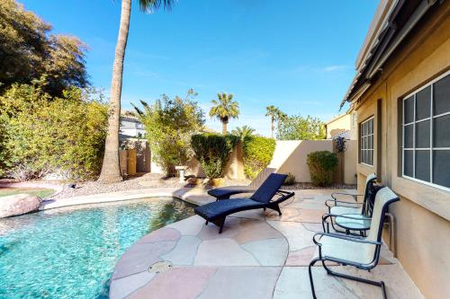 Luxe Lakewood Villa in Ahwatukee