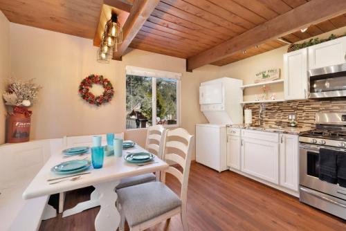 Daze Off-1690 by Big Bear Vacations - image 11