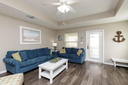 Village by the Beach L832K by Padre Escapes - image 11