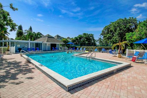 SUNSET CAPTIVA 19 - image 14