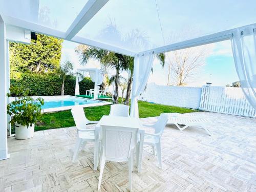 Pool House Terracina CIR 5338