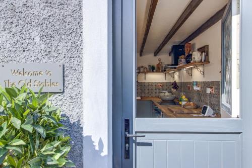 Unique Cottage The Old Stables Pembrokeshire Sleeps 8 - Welsh Tourist Board Award 5 Stars