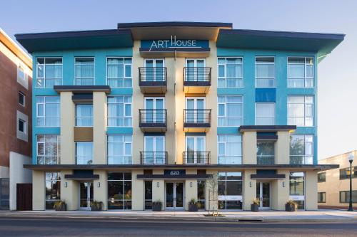 Art House Hotel
