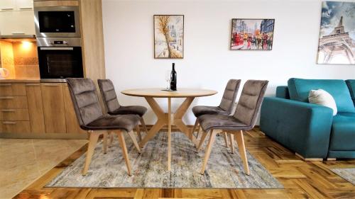 Aleksa Lux apartment Budva