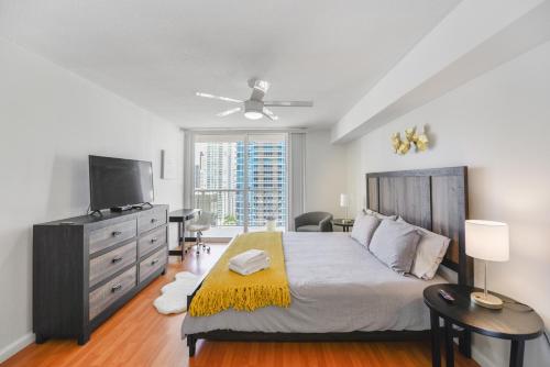 Fabulous apartment in Brickell - Tap to explore photos