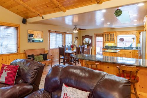 Chateau Shay-1809 by Big Bear Vacations - main image