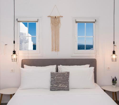 Myconian Little Venice Elite Suites with Sea View 5