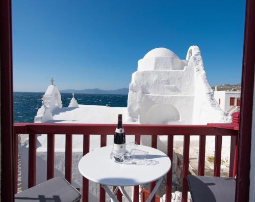 Myconian Little Venice Elite Suites with Sea View 2