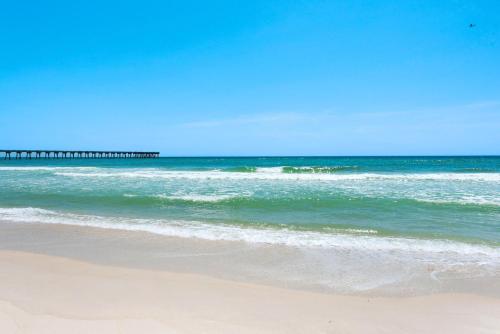 Fishers By Realjoy vacations - image 11